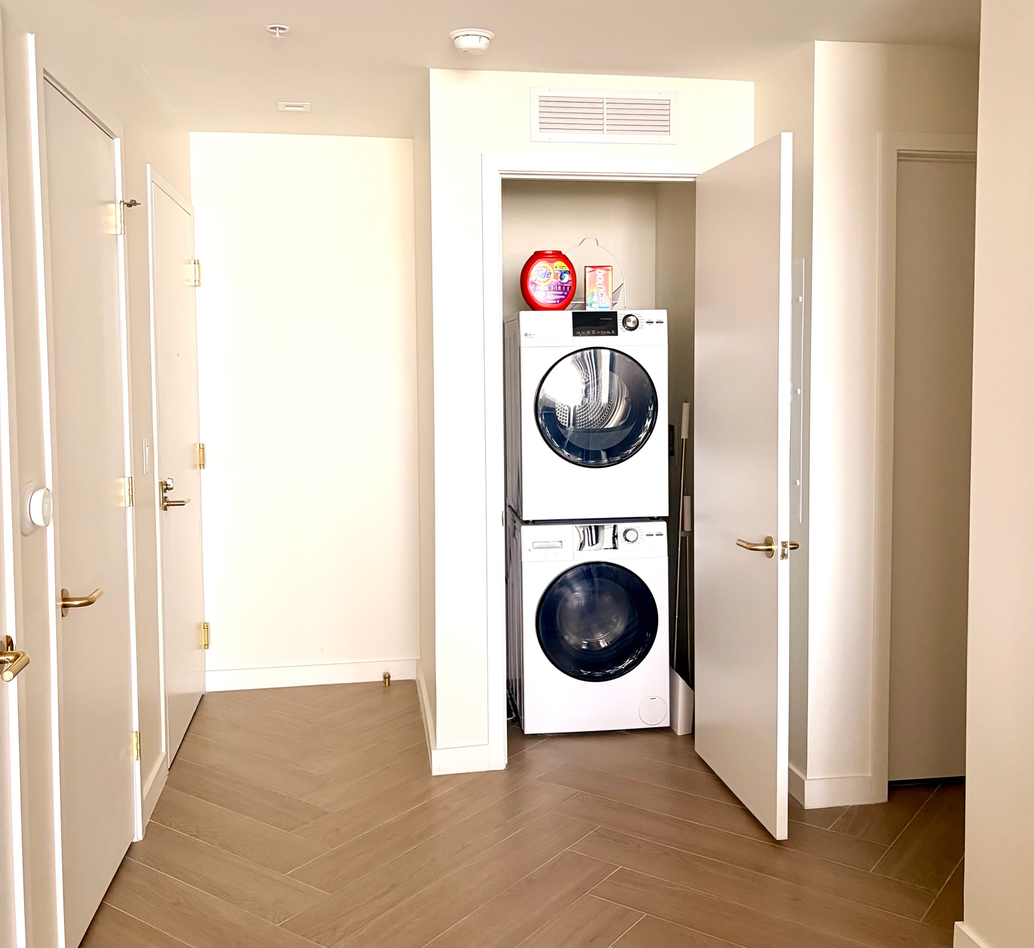In-unit washer & dryer